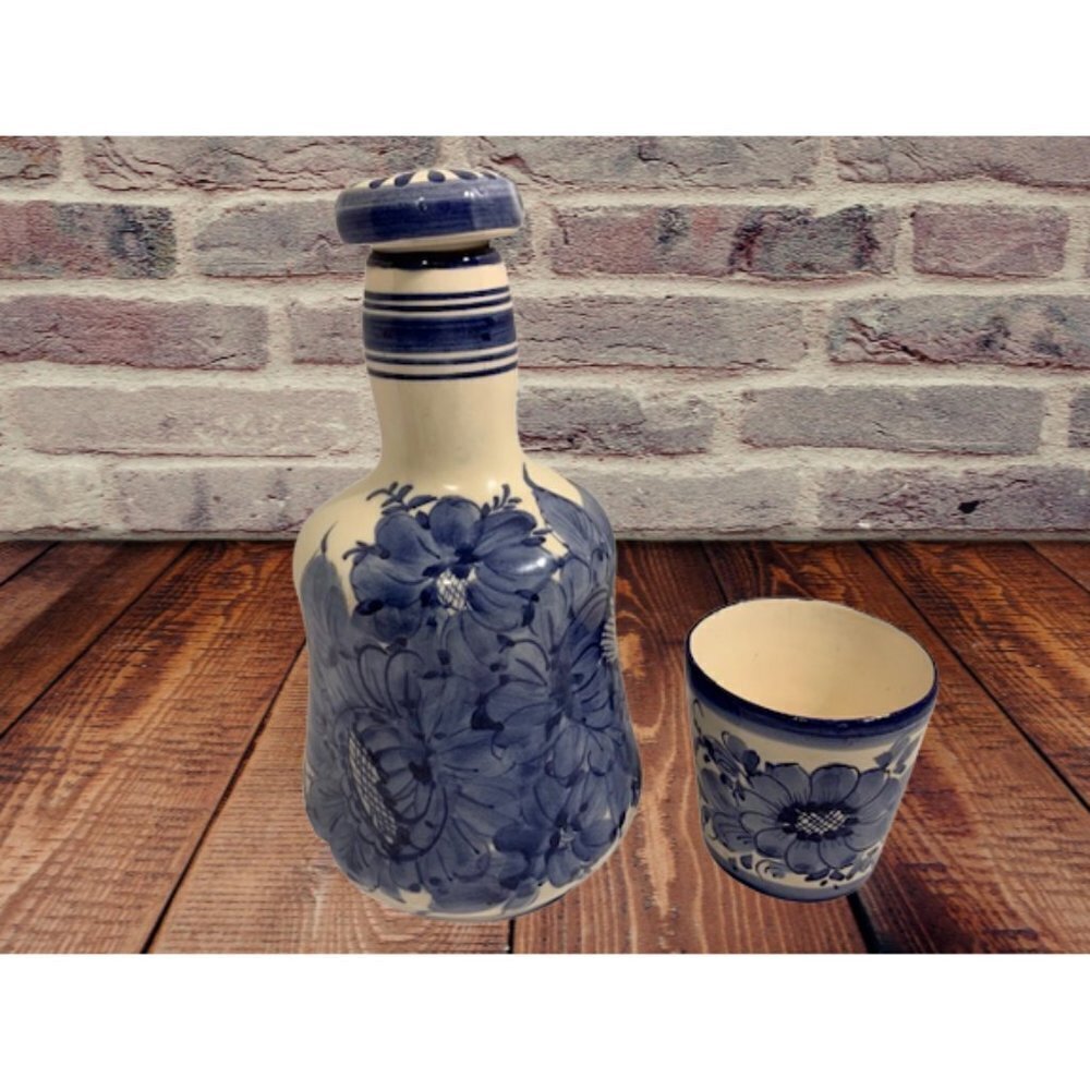 Vintage Hand Painted Ceramic Pitcher Stoper & Tumbler Blue Floral Design 10"